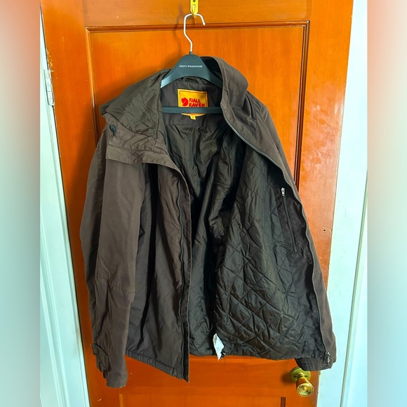 Men’s VTG Fjällräven Large ParkaBrown G1000Model 81220SUPER Warm!